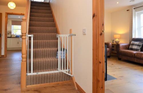 Tighnabruaich Casa | High Beach Cottage