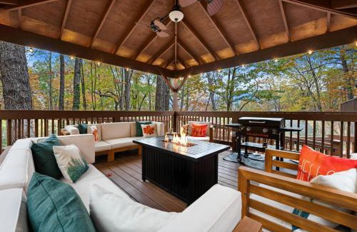 Chalet Village Chalet De Esquí | High Bear Activity, Handicap Ramp, Hot Tub, Fire Table, Game Room, Family Cabin