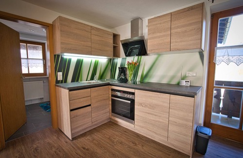 Unterschonau Apartamento | Tablero alto, para 2 personas, 46 metros cuadrados, con sala de estar, dormitorio adicional y balcón.