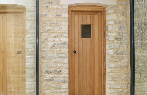 South Leigh Cabaña | HIGH COGGES FARM HOLIDAY COTTAGES – THE CART SHED in Witney