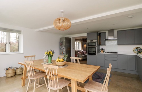 Witney Casa | HIGH COGGES FARM HOLIDAY COTTAGES, pet friendly in Witney