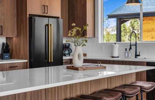 Orderville Casa | High Desert Home Modern Luxury Near Zion NP