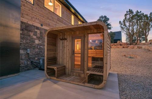 Orderville Casa | High Desert Home Modern Luxury Near Zion NP