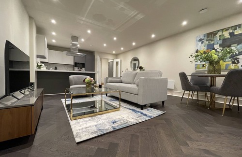 Chigwell Apartamento | High End 1 BR Apt, 2 Beds Desirable Chigwell