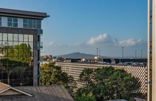 Epsom Apartamento | High End Centrally located apartment with carpark