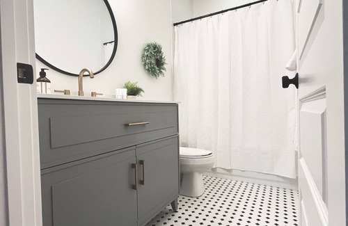 Mountain Home Casa | High-end luxurious studio within walking distance to downtown!