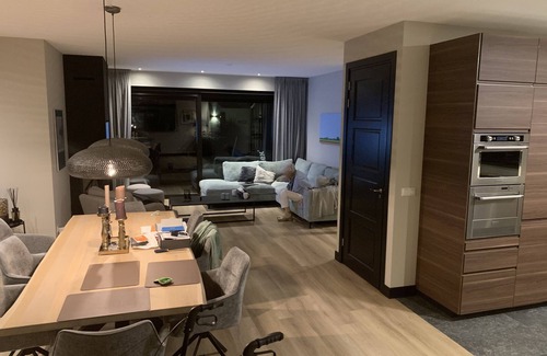 Stavoren Casa | High end luxury waterfront family villa (2250 sqf) with optional boat rental