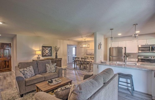 Central Scottsdale Apartamento | High-End Scottsdale Sanctuary with Pool Access!