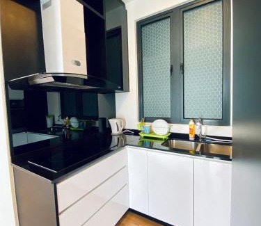 Kampung Bukit Dukong Apartamento | HIGH floor Corner Unit - Landmark Residence 1, Free Wi-Fi, Free Parking, Nice View