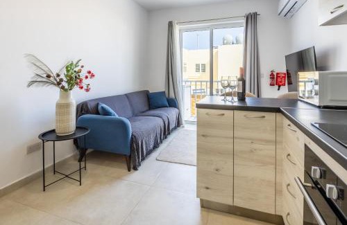 San Gwann Apartamento | High floor family of 3 apartment - By Solea