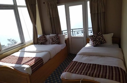 Sarangkot Hotel | High Ground Inn and Rooftop Restaurant