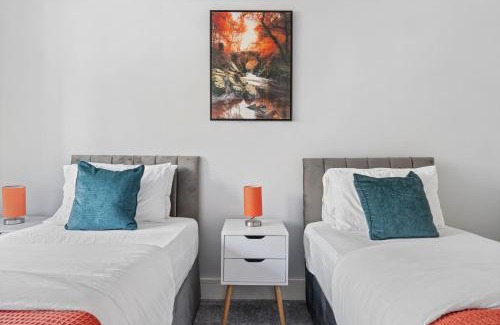 Abbess Roding Casa | High Halden Getaway in Ashford with hot tub and free parking