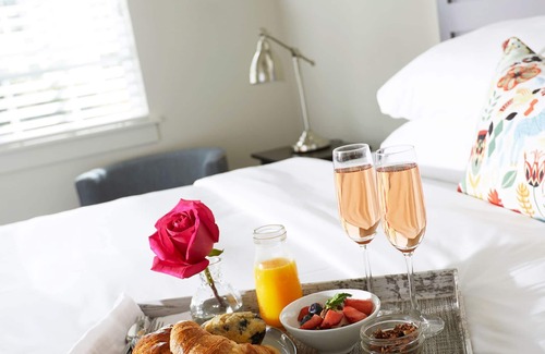 Arp Hotel | High Hill Farm