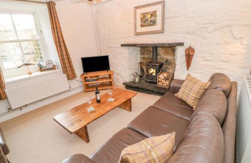 Hawes Casa | High House