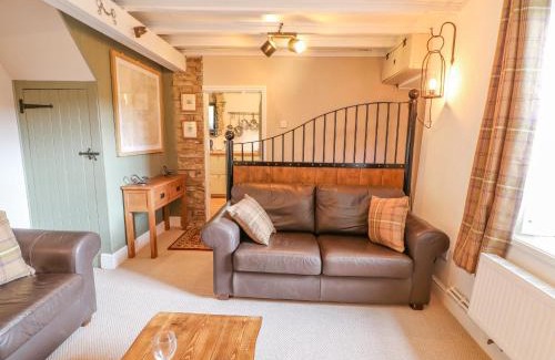Hawes Casa | High House