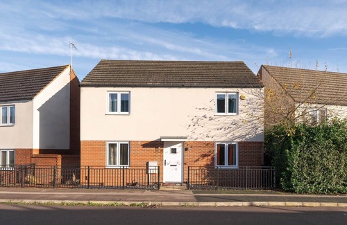 Newport Pagnell Casa | High Life Stays Lavender Hill Milton Keynes