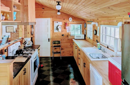 Keene Valley Casa | High Peaks Adjacent Family Retreat.