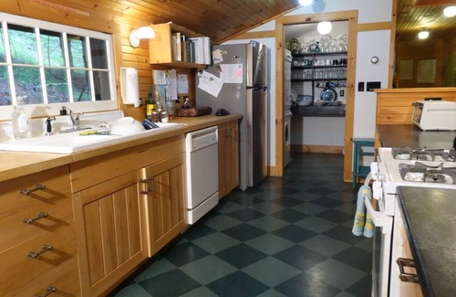 Keene Valley Casa | High Peaks Adjacent Family Retreat.
