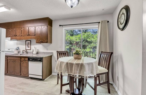 High Point Condominio | High Point Hideaway - comfortable King bed