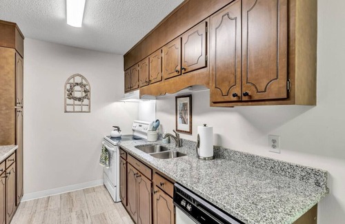 High Point Condominio | High Point Hideaway - comfortable King bed
