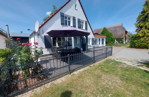 Greifswald Casa | High-quality fisherman's house with terrace and barbecue