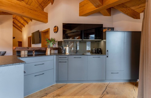 Mariapfarr Apartamento | High-quality penthouse with sauna