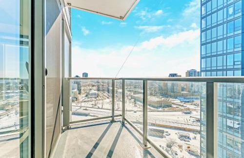 Kitchener Apartamento | High Rise 1BR Building w Gorgeous Views