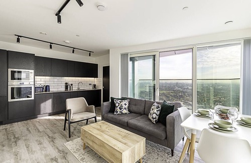 East Acton Apartamento | High Rise Apartment in Acton