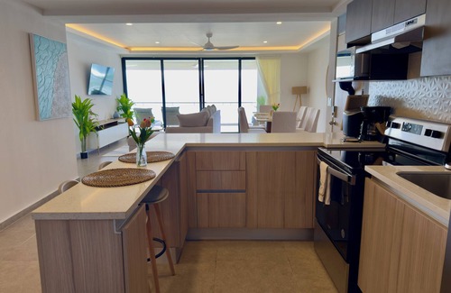 Llano de Los Patos Condominio | High Rise Beachfront Condon -Stay@Valentino-