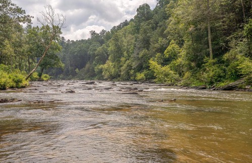Ellijay Casa | High River Homestays