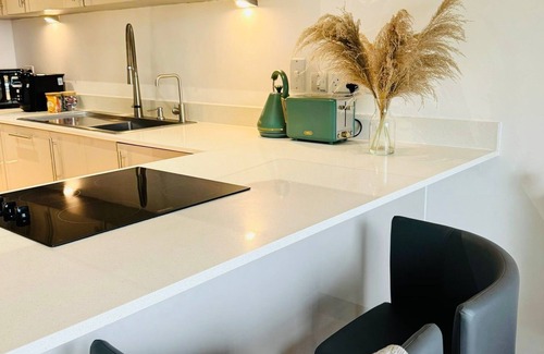 Maidstone Apartamento | High-Spec Modern 2 Bed Apartment- Private Parking
