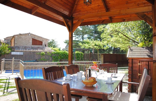 Mata Casa | Alojamiento de calidad con piscina privada, a sólo 2 km. del Lago de Banyoles.