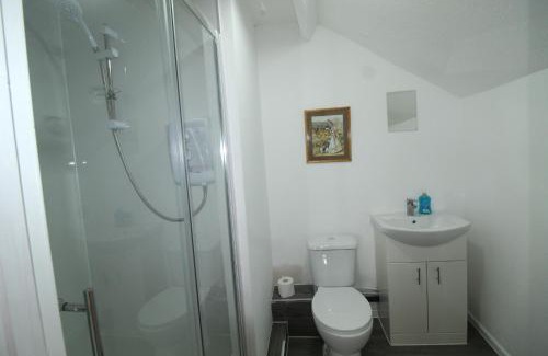 Thurnscoe Casa | High Street House Thurnscoe by Smart Corporate Stays