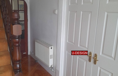 Hatch Lane Casa | Highams Park - Family Room with Sofa Bed - Sleeps Up To 4