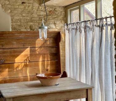 Duns Tew Casa | Highend Cotswold Barn near Soho Farmhouse & Daylesford