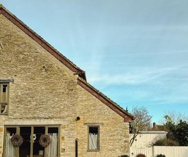 Duns Tew Casa | Highend Cotswold Barn near Soho Farmhouse & Daylesford