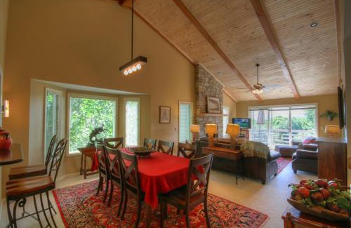 Boone Casa | Higher Ground at Yonahlossee