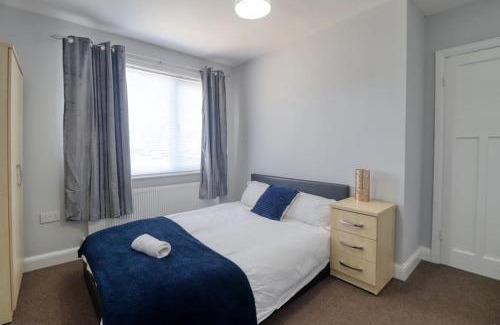Scunthorpe Casa | Highfield House cosy 4 bedroom