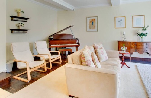 Bishopston Casa | Con vistas al mar, Highfield House es una fabulosa casa de vacaciones que rezuma estilo con toques lujosos.