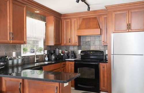 Birmingham Casa | Highland Drive Hideaway
