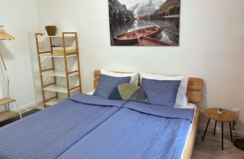 Oradea Apartamento | Highland Home - Lovely cozy apartment with Netflix