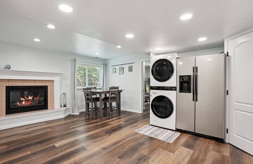 South Ogden Casa | Highland Retreat-Modern Mother in Law Suite Near Ogden