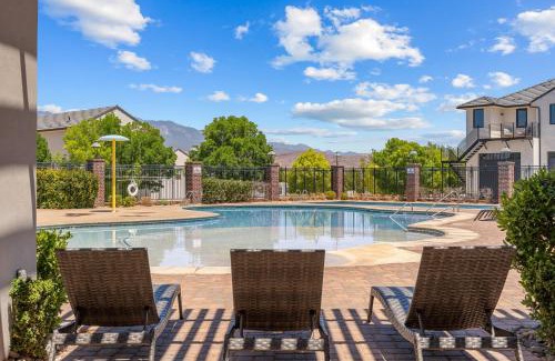 Hurricane Casa | Highlander townhouse