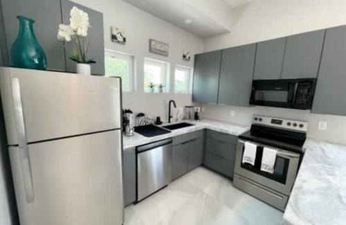 Sloan Lake Casa | Highlands Fully furnished 1 bedroom Guest House!