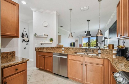 Bradenton Condominio | Golf course 3b/2b condo with resort style amenities - remodled new bathrooms