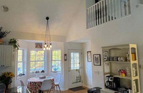 Cedar Chalet De Esquí | Highly rated 3 Bed,3 Bath, 0 cleaning fee dog friendly additional daily fee.
