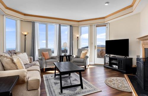Chestnut Springs Casa | Highridge Court 24 with Wintergreen Advantage