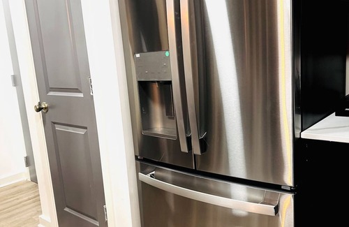 Midtown Apartamento | Highrise Balcony Rooftop Pool Gym Free Parking