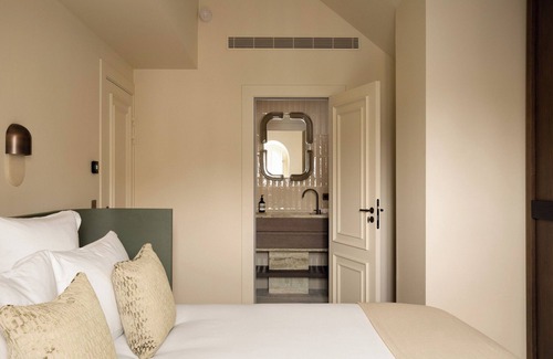 8th Arrondissement Hotel | HIGHSTAY Maison - Boétie