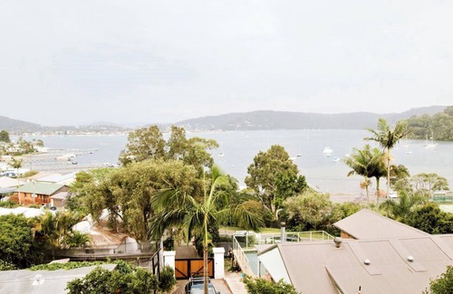 Pretty Beach Central Coast Casa | Highview House - Wifi, Pool and Views